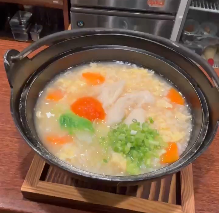 冬季限定メニューのふぐと白菜の雑炊を始めました！